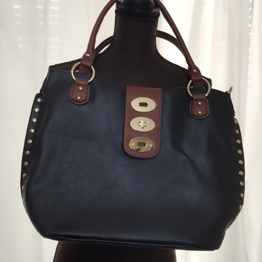 Purse - Designer: Victoria Elizabeth- NEW